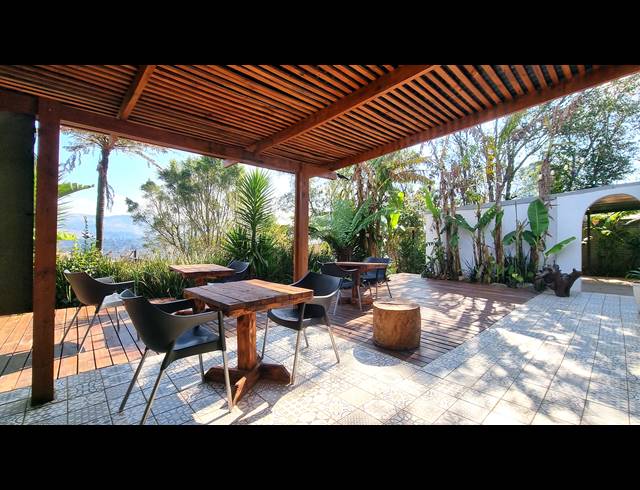 256M² GUESTHOUSE FOR SALE IN GRASKOP